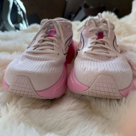 Brooks Empower Her Ghost Max 2 Running Shoe Sport Fuchsia/Orchid/White Sz 10 - Picture 8 of 14